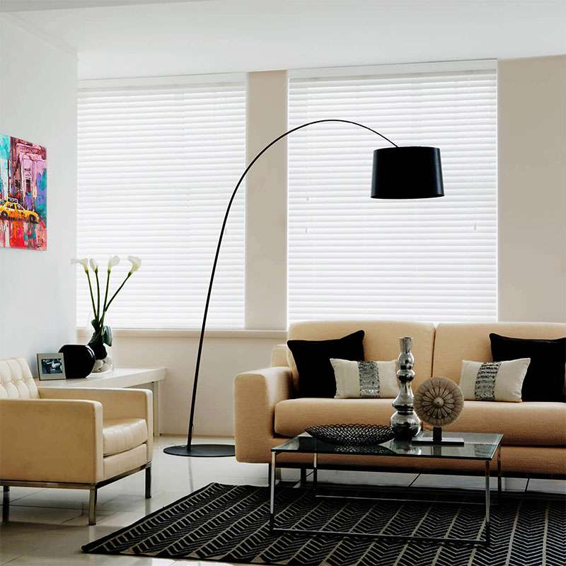 wooden venetian blinds white